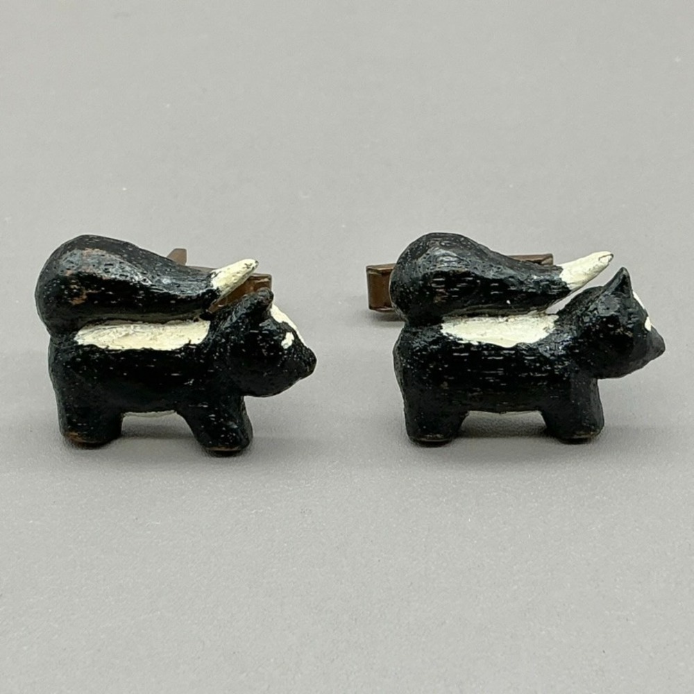 Vintage Skunk Cufflinks Hand‎ Painted Figural Black White Wood Novelty Pat Pend